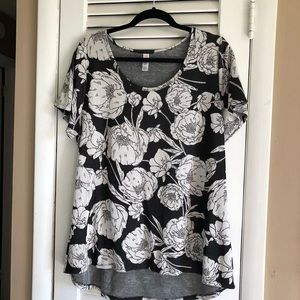 LuLaRoe classic tee size XL